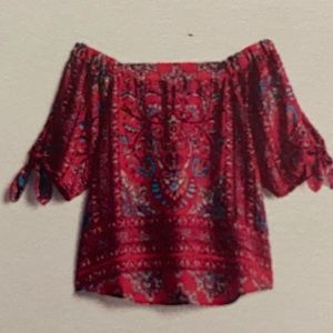 Verse off the shoulder floral top